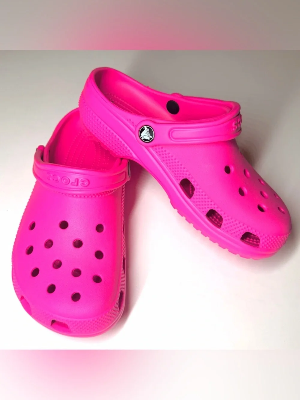 Crocs  Kid's Lightweight Classic Clogs JL3 Crush Pink Size US J- 5